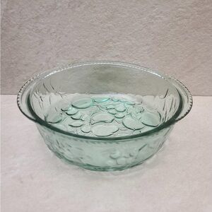 Vintage Orchard Fruit Green 3 Quart
Round Casserole by LIBBEY GLASS